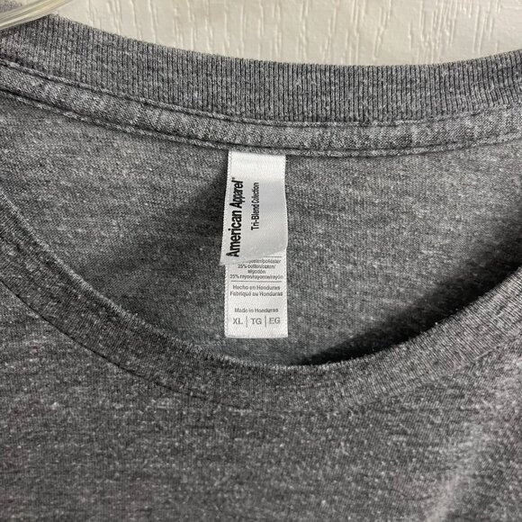 Men's XL TShirt - Picture 2 of 3